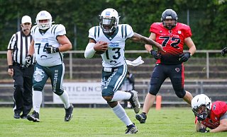 Bulldog Malik Brown setzte in der Schlussphase den entscheidenden K.o. zum Sieg über die Minden Wolves. - Andreas Zobe Bulldog Malik Brown setzte in der Schlussphase den entscheidenden K.o. zum Sieg über die Minden Wolves. - Andreas Zobe