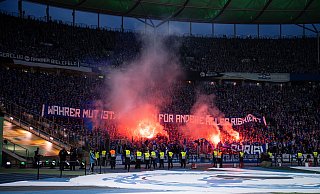 Einige Arminia-Anhänger verbrannten beim DFB-Pokalfinale im Mai in Berlin reichlich pyrotechnisches Material. - Teresa Kroeger/RHR-FOTO Einige Arminia-Anhänger verbrannten beim DFB-Pokalfinale im Mai in Berlin reichlich pyrotechnisches Material. - Teresa Kroeger/RHR-FOTO