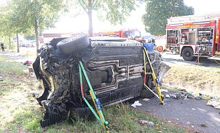 Ein 54 Jahre alter Mann kam bei diesem Unfall in Spenge im September 2022 ums Leben, als sein Wagen gegen einn Baum prallte und sich überschlug. - Ekkehard Wind Ein 54 Jahre alter Mann kam bei diesem Unfall in Spenge im September 2022 ums Leben, als sein Wagen gegen einn Baum prallte und sich überschlug. - Ekkehard Wind