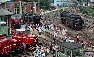 Das Bahnprogramm lockte immer viele interessierte Besucher an, wie hier im Jahr 2015. - Gemeinde Altenbeken Das Bahnprogramm lockte immer viele interessierte Besucher an, wie hier im Jahr 2015. - Gemeinde Altenbeken