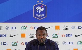 Marcus Thuram zeigt sich erleichtert über das Ergebnis der Frankreich-Wahl - Hassan Ammar/AP Marcus Thuram zeigt sich erleichtert über das Ergebnis der Frankreich-Wahl - Hassan Ammar/AP