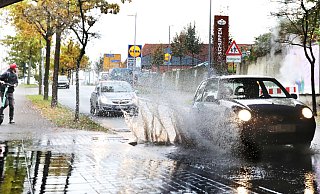 Mehr April macht der Mai: Das Wetter zu Pfingsten wird stürmisch und nass. - Sarah Jonek Mehr April macht der Mai: Das Wetter zu Pfingsten wird stürmisch und nass. - Sarah Jonek