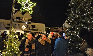 Kann der Weihnachstmarkt auf dem Holter Kirchplatz in diesem Jahr stattfinden? - Sabine Kubendorff Kann der Weihnachstmarkt auf dem Holter Kirchplatz in diesem Jahr stattfinden? - Sabine Kubendorff