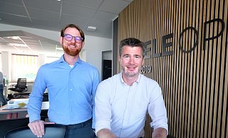 Frederik Wiedei (l., 41) und Martin Hünten (43) führen gemeinsam das Gütersloher Miele-Start-up appWash. - Andreas Frücht Frederik Wiedei (l., 41) und Martin Hünten (43) führen gemeinsam das Gütersloher Miele-Start-up appWash. - Andreas Frücht