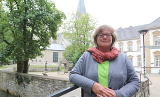 Norika Creuzmann, Kreisvorsitzende der Grünen, bewirbt sich für die Landratskandidatur. Die 54-jährige Diplom-Sozialpädagogin lebt in Bad Lippspringe. - Uwe Müller Norika Creuzmann, Kreisvorsitzende der Grünen, bewirbt sich für die Landratskandidatur. Die 54-jährige Diplom-Sozialpädagogin lebt in Bad Lippspringe. - Uwe Müller