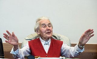 Aktuell verbüßt Ursula Haverbeck (91) in der JVA Bielefeld-Brackwede eine Freiheitsstrafe. - Bernd Thissen/dpa Aktuell verbüßt Ursula Haverbeck (91) in der JVA Bielefeld-Brackwede eine Freiheitsstrafe. - Bernd Thissen/dpa