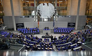 Der Bundestag streicht eine komplette Sitzungswoche, weil nach dem Ampel-Aus keine Haushaltsberatungen stattfinden. - Anna Ross/dpa Der Bundestag streicht eine komplette Sitzungswoche, weil nach dem Ampel-Aus keine Haushaltsberatungen stattfinden. - Anna Ross/dpa