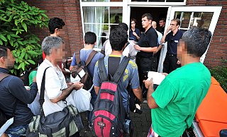 Die erste Bielefelder Zentrale Unterbringungseinrichtung für Flüchtlinge wurde im Oldentruper Hof eröffnet. - Andreas frücht Die erste Bielefelder Zentrale Unterbringungseinrichtung für Flüchtlinge wurde im Oldentruper Hof eröffnet. - Andreas frücht
