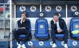 Sportchef Benjamin Weber und Trainer Lukas Kwasniok hat die Hoffnung auf den SCP-Aufstieg in die Bundesliga noch nicht aufgegeben. Die vergangenen drei Ergebnisse allerdings fielen ernüchternd aus. - picture alliance / Foto Huebner Sportchef Benjamin Weber und Trainer Lukas Kwasniok hat die Hoffnung auf den SCP-Aufstieg in die Bundesliga noch nicht aufgegeben. Die vergangenen drei Ergebnisse allerdings fielen ernüchternd aus. - picture alliance / Foto Huebner
