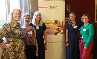Volles Haus: Zum 25. Jubiläum von pro familia Bünde erschienen zahlreiche Gäste. - Claus Frickemeier Volles Haus: Zum 25. Jubiläum von pro familia Bünde erschienen zahlreiche Gäste. - Claus Frickemeier