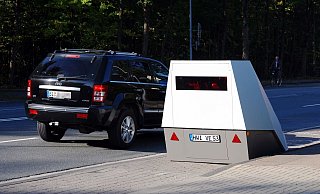 Farbanschlag: Der neue Bielefelder "Enforcement Trailer" ist außer Gefecht gesetzt worden. - Jens Reichenbach Farbanschlag: Der neue Bielefelder "Enforcement Trailer" ist außer Gefecht gesetzt worden. - Jens Reichenbach