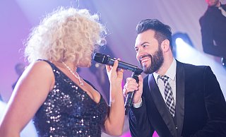Die Band Sunrise hat ein Repertoire von internationaler Tanzmusik über Schlager bis Rock und Pop. - Christian Schwier Die Band Sunrise hat ein Repertoire von internationaler Tanzmusik über Schlager bis Rock und Pop. - Christian Schwier