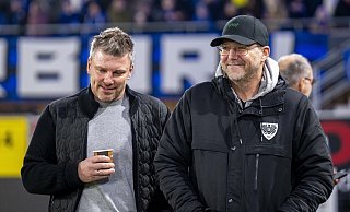 SCP-Trainer Lukas Kwasniok (l.) mit Münsters Chefcoach Sascha Hildmann, der nach dem 31. Spieltag überraschend seinen Hut nehmen musste. - picture alliance/dpa SCP-Trainer Lukas Kwasniok (l.) mit Münsters Chefcoach Sascha Hildmann, der nach dem 31. Spieltag überraschend seinen Hut nehmen musste. - picture alliance/dpa
