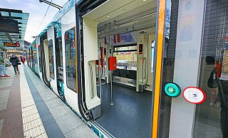 Drei Wochen lang ist der Stadtbahn-Verkehr in der Bielefelder Innenstadt unterbrochen. - jonek.fotografie.de Drei Wochen lang ist der Stadtbahn-Verkehr in der Bielefelder Innenstadt unterbrochen. - jonek.fotografie.de