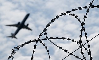 Als Teil des neuen Sicherheitspakets wird auch das Asyl- und Aufenthaltsrecht in Deutschland erheblich verschärft. - picture alliance/dpa Als Teil des neuen Sicherheitspakets wird auch das Asyl- und Aufenthaltsrecht in Deutschland erheblich verschärft. - picture alliance/dpa