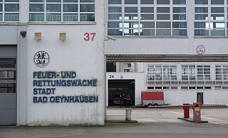Bei einem katastrophalen Starkregen stünde der Innenhof der Feuer- und Rettungswache bis zu einem Meter unter Wasser. Die Rettungswagen wären dann nicht mehr fahrbereit. - Ulf Hanke Bei einem katastrophalen Starkregen stünde der Innenhof der Feuer- und Rettungswache bis zu einem Meter unter Wasser. Die Rettungswagen wären dann nicht mehr fahrbereit. - Ulf Hanke