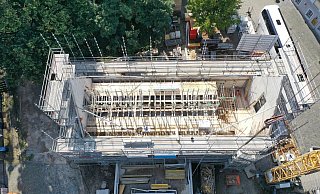 Der Blick von oben in die Baustelle am Archäologischen Fenster. - Stadt Herford Der Blick von oben in die Baustelle am Archäologischen Fenster. - Stadt Herford