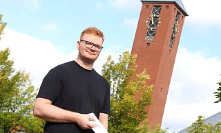 Benjamin Schmithals wohnt auf der Lieth in Paderborn. Den Erfolg der AfD in diesem Wahlbezirk kann er nicht nachvollziehen. - Rajkumar Mukherjee Benjamin Schmithals wohnt auf der Lieth in Paderborn. Den Erfolg der AfD in diesem Wahlbezirk kann er nicht nachvollziehen. - Rajkumar Mukherjee