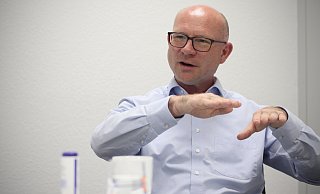 Christian Antl, Bürgermeisterkandidat der SPD in Löhne, beim Bewerbungsgespräch in der NW-Redaktion. - Felix Eisele Christian Antl, Bürgermeisterkandidat der SPD in Löhne, beim Bewerbungsgespräch in der NW-Redaktion. - Felix Eisele