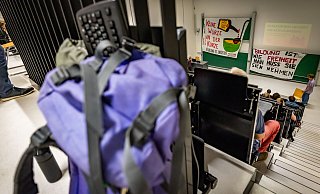 Der Hörsaal 15 im frisch sanierten Teil der Uni Bielefeld ist von Studierenden besetzt worden. - Sarah Jonek Der Hörsaal 15 im frisch sanierten Teil der Uni Bielefeld ist von Studierenden besetzt worden. - Sarah Jonek