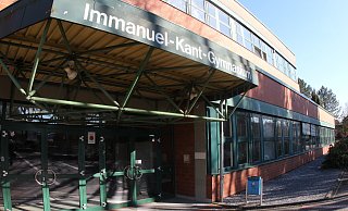 Am Immanuel-Kant-Gymnasium wurde die Premiere eines Stückes abgesagt. Grund sollen frauenfeindliche Texte in Schüler-Chats gewesen sein. - Jörg Stuke Am Immanuel-Kant-Gymnasium wurde die Premiere eines Stückes abgesagt. Grund sollen frauenfeindliche Texte in Schüler-Chats gewesen sein. - Jörg Stuke
