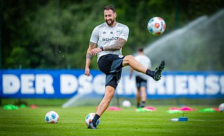 Arminia-Trainer Mitch Kniat geht mit großer Vorfreude in die seine erste Zweitligasaison. - Sarah Jonek Arminia-Trainer Mitch Kniat geht mit großer Vorfreude in die seine erste Zweitligasaison. - Sarah Jonek