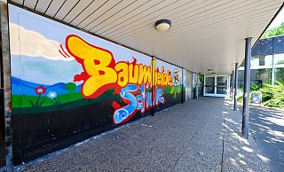Die Baumheideschule, Bielefelds letzte Hauptschule, ist seit 2022 Geschichte. Die Räume werden nun von der Realschule am Schlehenweg genutzt. - Peter Unger Die Baumheideschule, Bielefelds letzte Hauptschule, ist seit 2022 Geschichte. Die Räume werden nun von der Realschule am Schlehenweg genutzt. - Peter Unger