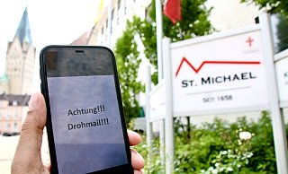 Zuletzt haben Unbekannte verdächtige Drohmails an die St.-Michael-Schulen in Paderborn gesendet. - Rajkumar Mukherjee Zuletzt haben Unbekannte verdächtige Drohmails an die St.-Michael-Schulen in Paderborn gesendet. - Rajkumar Mukherjee