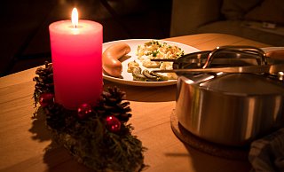 Immer wieder ein beliebtes Weihnachtsessen: An Heiligabend gibt es auch beim DRK in Rheda-Wiedenbrück Bockwürstchen mit Kartoffelsalat. - Christin Klose Immer wieder ein beliebtes Weihnachtsessen: An Heiligabend gibt es auch beim DRK in Rheda-Wiedenbrück Bockwürstchen mit Kartoffelsalat. - Christin Klose