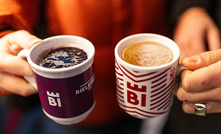 Ende November kann in den Innenstädten wieder Glühwein getrunken werden. Die meisten Weihnachtsmärkte in OWL starten bereits Ende November. - Archivfoto: Oliver Krato Ende November kann in den Innenstädten wieder Glühwein getrunken werden. Die meisten Weihnachtsmärkte in OWL starten bereits Ende November. - Archivfoto: Oliver Krato
