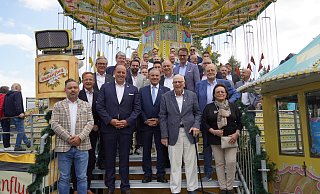 Paderborner Schausteller und Politiker besprachen beim Schaustellerfrühstück mitunter die Probleme der Branche. - Felix Schwien Paderborner Schausteller und Politiker besprachen beim Schaustellerfrühstück mitunter die Probleme der Branche. - Felix Schwien