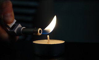 Es ist immer gut, wenn man bei einem Stromausfall Kerzen im Haus hat. - picture alliance/dpa/Deutsche Presse-Agentur GmbH Es ist immer gut, wenn man bei einem Stromausfall Kerzen im Haus hat. - picture alliance/dpa/Deutsche Presse-Agentur GmbH