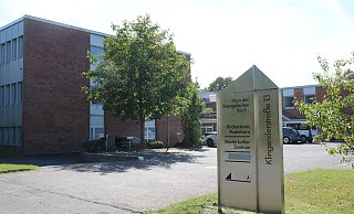 Das Paderborner Martin-Luther-Gemeindezentrum an der Klingenderstraße soll verkauft werden. Ein Trägerverein plant an dieser Stelle eine evangelische Bekenntnisschule einzurichten. - Marc Schröder Das Paderborner Martin-Luther-Gemeindezentrum an der Klingenderstraße soll verkauft werden. Ein Trägerverein plant an dieser Stelle eine evangelische Bekenntnisschule einzurichten. - Marc Schröder