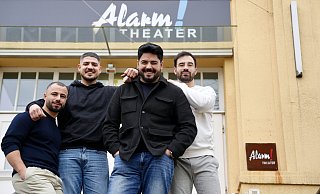 In Deutschland angekommen: Ibrahem Khilli (24), Gabriel Aldelli (27), Mohammad Osman (27) und Rodi Jatto (27) sind glücklich in der neuen Heimat. - Peter Unger In Deutschland angekommen: Ibrahem Khilli (24), Gabriel Aldelli (27), Mohammad Osman (27) und Rodi Jatto (27) sind glücklich in der neuen Heimat. - Peter Unger