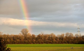 Auch, wenn es sich gerade anders anfühlt: Jeden Tag passieren gute Dinge, auch in OWL. Wir haben gute Taten für Sie gesammelt, lesen Sie selbst. - IMAGO/Bihlmayerfotografie Auch, wenn es sich gerade anders anfühlt: Jeden Tag passieren gute Dinge, auch in OWL. Wir haben gute Taten für Sie gesammelt, lesen Sie selbst. - IMAGO/Bihlmayerfotografie