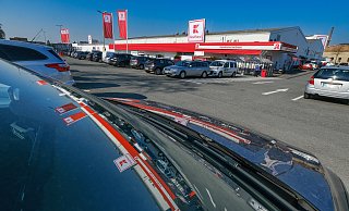 Auf dem Parkplatz des Kaufland-Supermarktes zwischen Gütersloher Straße und Brockhagener Straße ist ein 14-jähriger Bielefelder bewusstlos getreten worden. - Andreas Zobe Auf dem Parkplatz des Kaufland-Supermarktes zwischen Gütersloher Straße und Brockhagener Straße ist ein 14-jähriger Bielefelder bewusstlos getreten worden. - Andreas Zobe