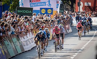 Nach Schwäbisch Gmünd kamen viele Auswärtige und Einheimische, um die Deutschland-Tour und die Rennradfahrer zu feiern. - ASO Germany GmbH Nach Schwäbisch Gmünd kamen viele Auswärtige und Einheimische, um die Deutschland-Tour und die Rennradfahrer zu feiern. - ASO Germany GmbH