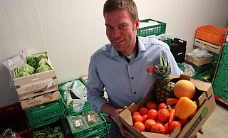 Jörg Simon im Kühlhaus seines Unternehmens Salms Hof Naturkost. - Jens Reddeker Jörg Simon im Kühlhaus seines Unternehmens Salms Hof Naturkost. - Jens Reddeker