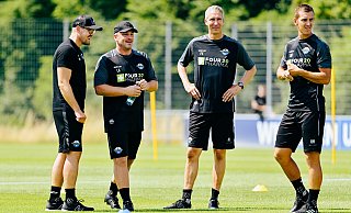 (v. l.) Video-Analyst Eduard Schmidt wird den SCP verlassen. Lukas Kwasniok ist neuer Trainer in Köln. Co-Trainer Frank Kaspari könnte ihm folgen. Uwe Hünemeier bleibt in Paderborn. - Besim Mazhiqi (v. l.) Video-Analyst Eduard Schmidt wird den SCP verlassen. Lukas Kwasniok ist neuer Trainer in Köln. Co-Trainer Frank Kaspari könnte ihm folgen. Uwe Hünemeier bleibt in Paderborn. - Besim Mazhiqi