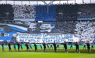 Arminia im Finale von Berlin: Die schönsten Bilder von der Pokalnacht der Bielefelder. - Teresa Kroeger/RHR-FOTO Arminia im Finale von Berlin: Die schönsten Bilder von der Pokalnacht der Bielefelder. - Teresa Kroeger/RHR-FOTO