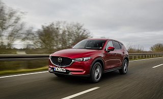 Der Mazda CX-5 zählt optisch zu den schönsten Modellen auf dem überfüllten SUV-Markt. Fotos: Mazda - Mazda Der Mazda CX-5 zählt optisch zu den schönsten Modellen auf dem überfüllten SUV-Markt. Fotos: Mazda - Mazda