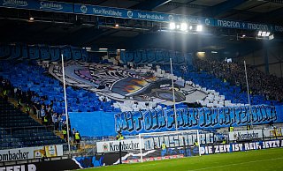 Eine Choreo der Duisburg-Fans auf der Alm wird es möglicherweise in der kommenden Saison wieder geben – wenn der DSC nicht aufsteigt. - Sarah Jonek Eine Choreo der Duisburg-Fans auf der Alm wird es möglicherweise in der kommenden Saison wieder geben – wenn der DSC nicht aufsteigt. - Sarah Jonek