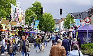 Insgesamt gab es rund 125 Stände auf dem Dorffest in Elsen. - Felix Schwien Insgesamt gab es rund 125 Stände auf dem Dorffest in Elsen. - Felix Schwien