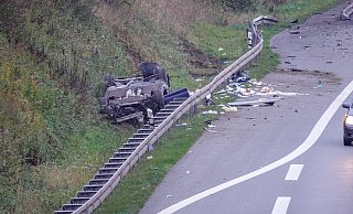 Aufgrund eines schweren Verkehrsunfalls war die A33 bei Bielefeld voll gesperrt. - Paul Brinkmann Aufgrund eines schweren Verkehrsunfalls war die A33 bei Bielefeld voll gesperrt. - Paul Brinkmann