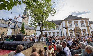 Eindrücke vom ersten Libori-Sonntag in Paderborn am Platz der kleinen Künste. - Niklas Tüns Eindrücke vom ersten Libori-Sonntag in Paderborn am Platz der kleinen Künste. - Niklas Tüns