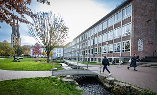 Die Pläne für die Erweiterung des Gymnasiums am Waldhof in Bielefeld sind nun wieder offen. - Sarah Jonek Die Pläne für die Erweiterung des Gymnasiums am Waldhof in Bielefeld sind nun wieder offen. - Sarah Jonek