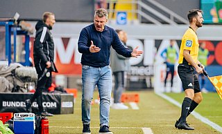 SCP-Trainer Lukas Kwasniok ist, wie er selbst sagt, kein Fan des VAR. - BESIM MAZHIQI SCP-Trainer Lukas Kwasniok ist, wie er selbst sagt, kein Fan des VAR. - BESIM MAZHIQI