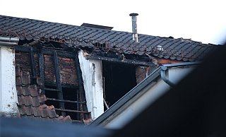 Das Feuer hat bis ins Dachgeschoss gewütet. - Ulf Hanke Das Feuer hat bis ins Dachgeschoss gewütet. - Ulf Hanke