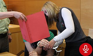 Festnahme des Verbrecher-Duos: Petra W. und David C. müssen sich nach einer Serie von Raubüberfällen und Brandstiftungen vor Gericht verantworten. - Peter Steinert Festnahme des Verbrecher-Duos: Petra W. und David C. müssen sich nach einer Serie von Raubüberfällen und Brandstiftungen vor Gericht verantworten. - Peter Steinert