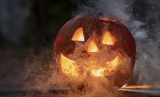 Zu Halloween finden im Kreis Paderborn wieder viele verschiedene Veranstaltungen und Partys für Groß und Klein statt. - Symbolbild Pixabay Zu Halloween finden im Kreis Paderborn wieder viele verschiedene Veranstaltungen und Partys für Groß und Klein statt. - Symbolbild Pixabay